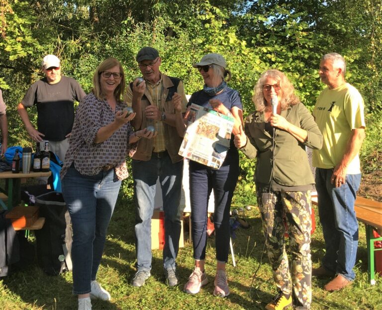 Tolle Stimmung beim 1. Grünen Bouleturnier im ZweiUferLand